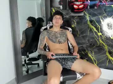 See Eithan__boy online Now @ fap.tw