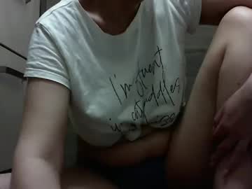 See Elyseblue online Now @ fap.tw