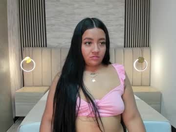 See Emilierox online Now @ fap.tw