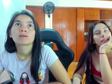 See Emily_and_soffy online Now @ fap.tw