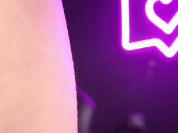 See Emmalee_a online Now @ fap.tw