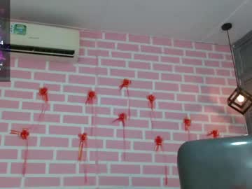 See Emy_0 online Now @ fap.tw