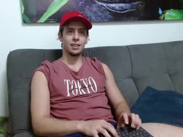 See Erenn_jaeger online Now @ fap.tw