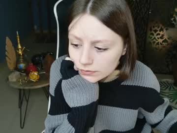 See Esterhernandes online Now @ fap.tw