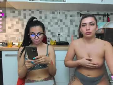 See Eveeevian online Now @ fap.tw