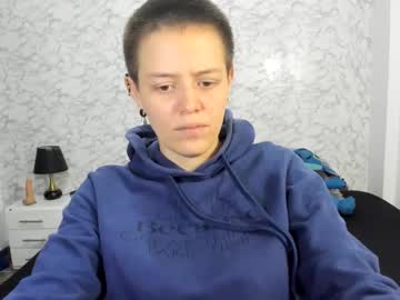 See Fanny_18 online Now @ fap.tw