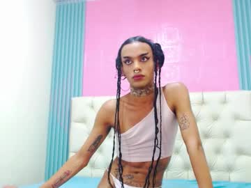 See Foxy_ella online Now @ fap.tw