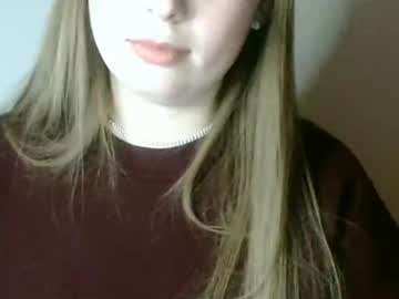 See Funemma000 online Now @ fap.tw