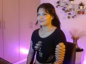 See Gabbie_fox online Now @ fap.tw