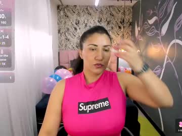 See Giafox_ online Now @ fap.tw