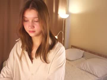 See Gwennielove online Now @ fap.tw