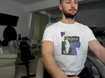 See Hard_chriss online Now @ fap.tw