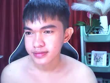 See Hayden_cumgiver online Now @ fap.tw