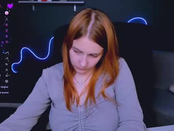 See Helly_well online Now @ fap.tw