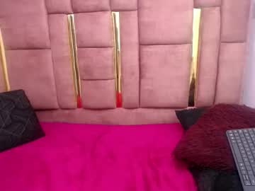 See Hi_johana online Now @ fap.tw