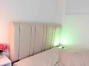 See Hilaryblaze online Now @ fap.tw