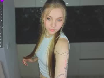 See Hinavibes online Now @ fap.tw