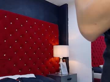 See Ianlark online Now @ fap.tw