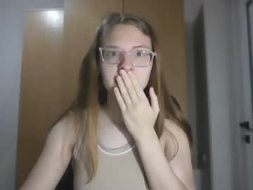 See Isabel_loveee online Now @ fap.tw