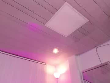 See Ivyy_moon online Now @ fap.tw