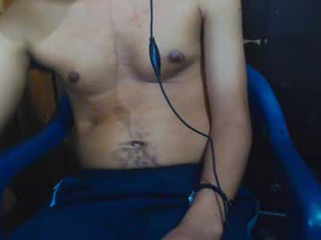 See J_castello online Now @ fap.tw