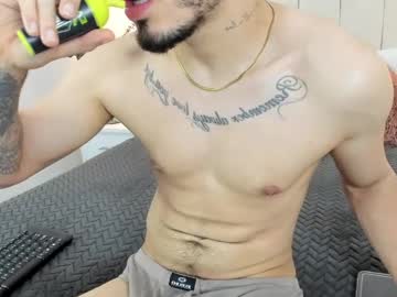 See Jake_blaze_25 online Now @ fap.tw