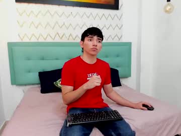 See Jakemendoza_ online Now @ fap.tw
