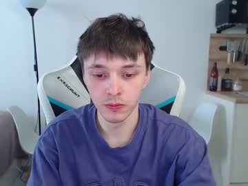 See Jayce_icestone online Now @ fap.tw