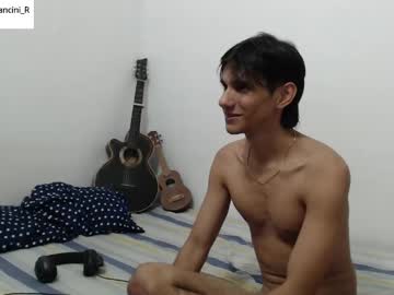 See Johan_mancini_r online Now @ fap.tw
