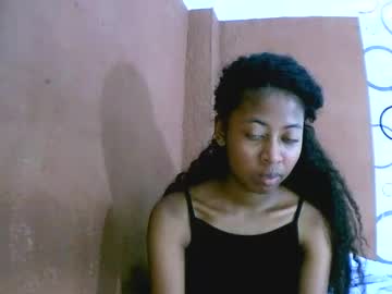 See Joliekah27 online Now @ fap.tw