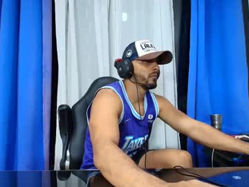 See Jon_bukowski online Now @ fap.tw