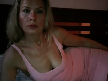 See Julia_giulia online Now @ fap.tw