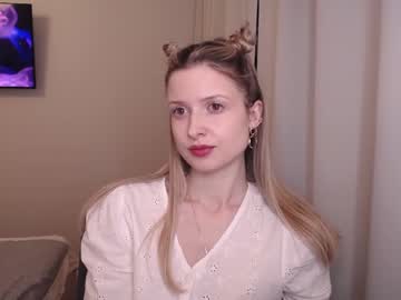 See Julie_flores online Now @ fap.tw