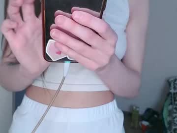 See Juliebeshears online Now @ fap.tw