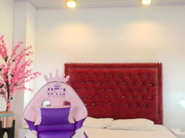 See Juliieta_gray online Now @ fap.tw