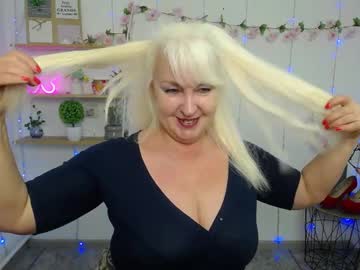 See Kamaliasim online Now @ fap.tw