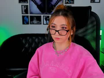 See Karen__davis online Now @ fap.tw