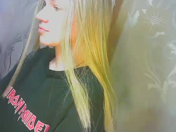 See Karolynafox online Now @ fap.tw