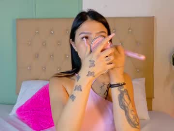 See Kassie_cortes online Now @ fap.tw