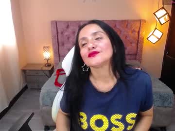 See Kataleya_29 online Now @ fap.tw
