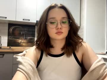 See Keeshatenn online Now @ fap.tw