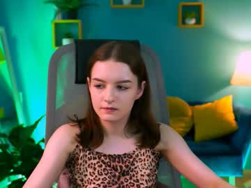 See Kelliebanshe online Now @ fap.tw