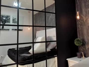 See Kendraleroy online Now @ fap.tw