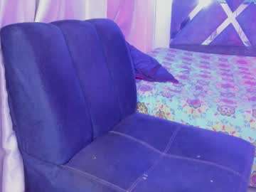 See Kenix_7 online Now @ fap.tw
