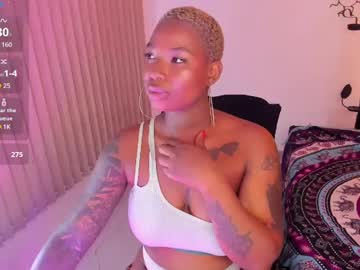 See Kenyamystic online Now @ fap.tw