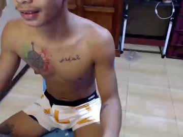 See Kingscock18 online Now @ fap.tw