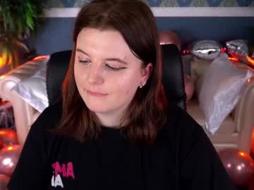 See Kristifoxy online Now @ fap.tw