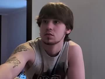 See Kyle_hunterr online Now @ fap.tw