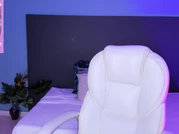 See Kylie_reyes online Now @ fap.tw