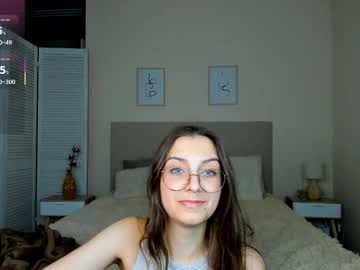 See L1ttle_angel__ online Now @ fap.tw